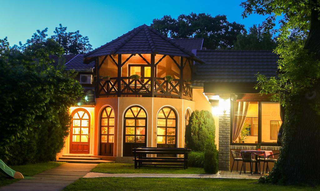 Guesthouse Villa Elizabet Palić Eksteriør bilde